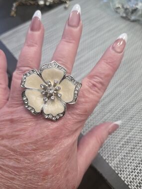 Elegant Cream Flower Statement Ring with Crystal Accents